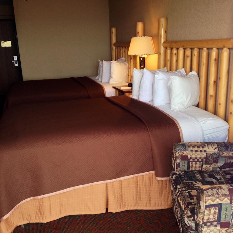 Bridge Vista Beach Hotel And Convention Center Mackinaw City Bagian luar foto