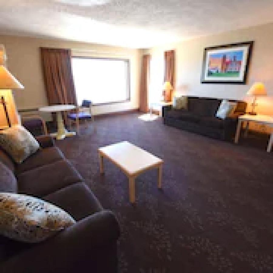Bridge Vista Beach Hotel And Convention Center Mackinaw City Bagian luar foto