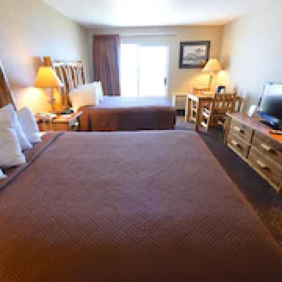 Bridge Vista Beach Hotel And Convention Center Mackinaw City Bagian luar foto
