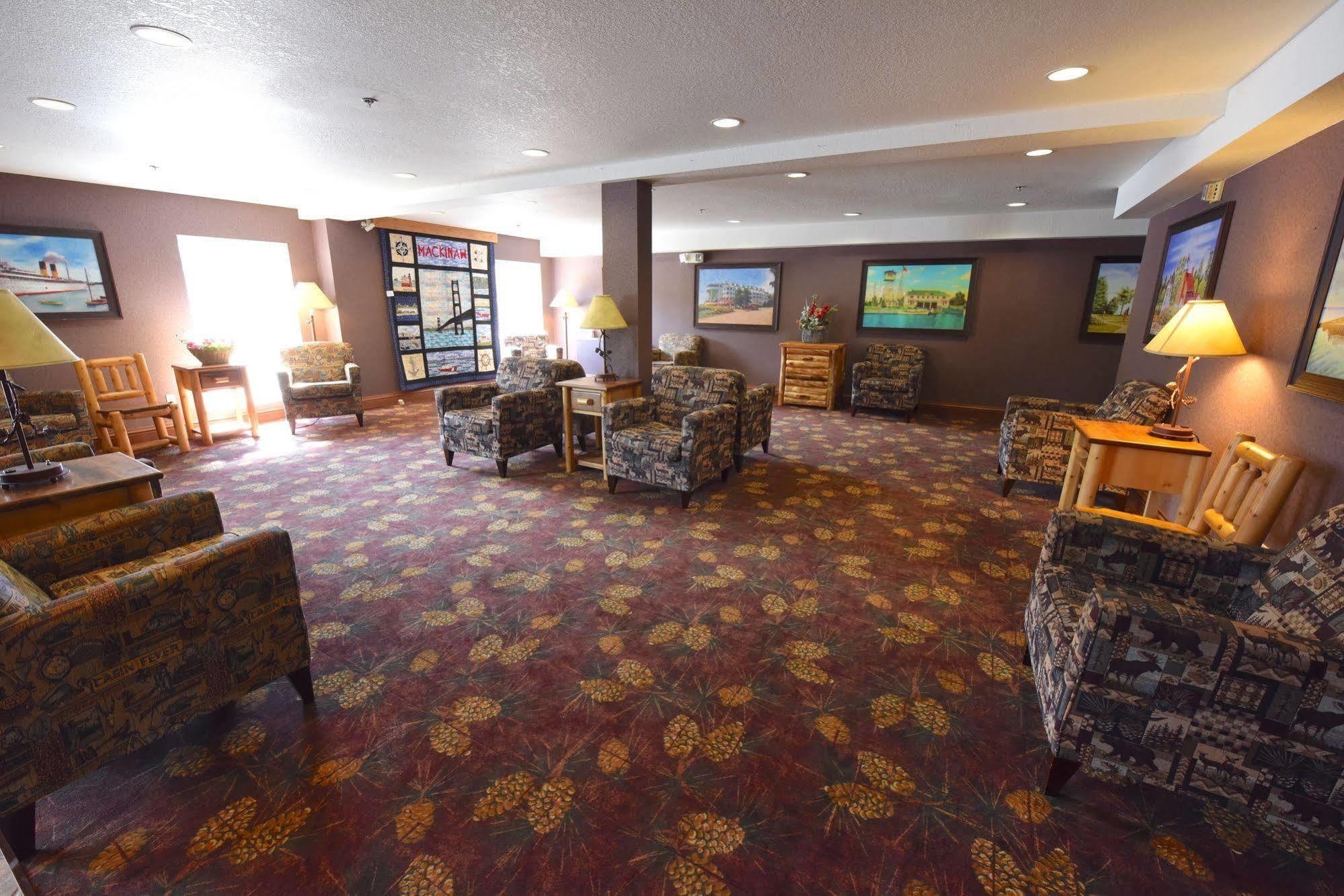 Bridge Vista Beach Hotel And Convention Center Mackinaw City Bagian luar foto