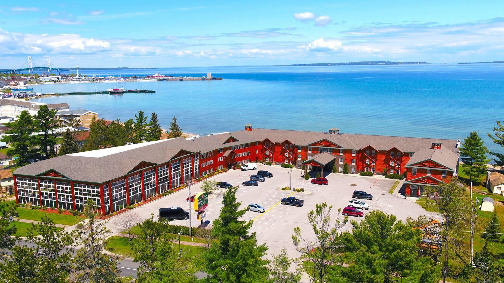 Bridge Vista Beach Hotel And Convention Center Mackinaw City Bagian luar foto